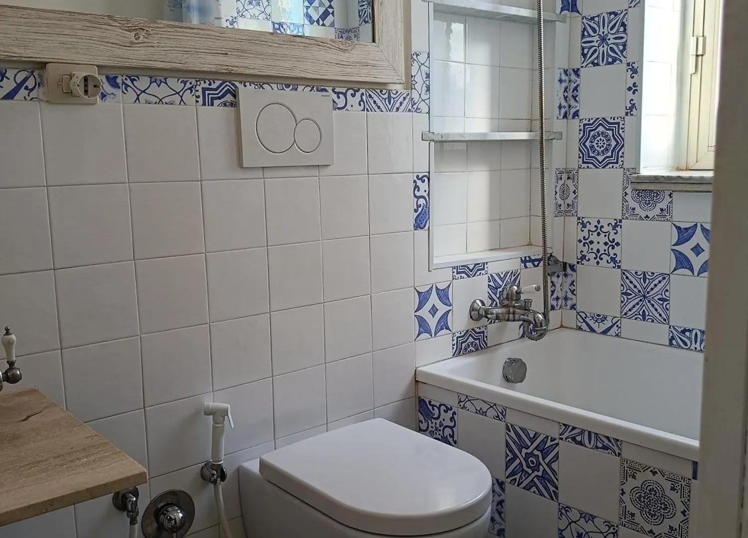Casa vacanze Spacious Entire Apartment - Sicilian Design - By Sea With Garden & Parking Aci Castello