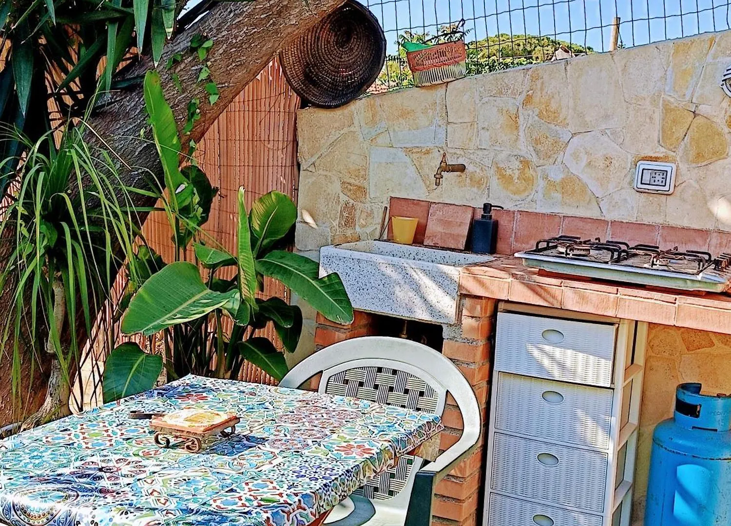 Spacious Entire Apartment - Sicilian Design - By Sea With Garden & Parking Aci Castello Casa vacanze