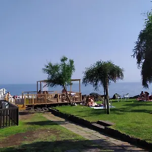 Bed & Breakfast Nero Basalto Azzurro Mare, Aci Castello
