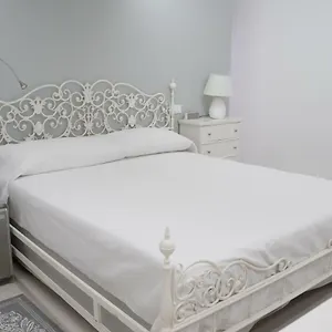 Holiday home Acquabianca, Aci Castello
