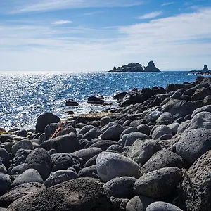 Bed & Breakfast Sea Terrace, Aci Castello